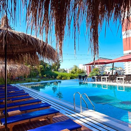 Olivia'S Hill Resort Kryemëdhej Екстериор снимка