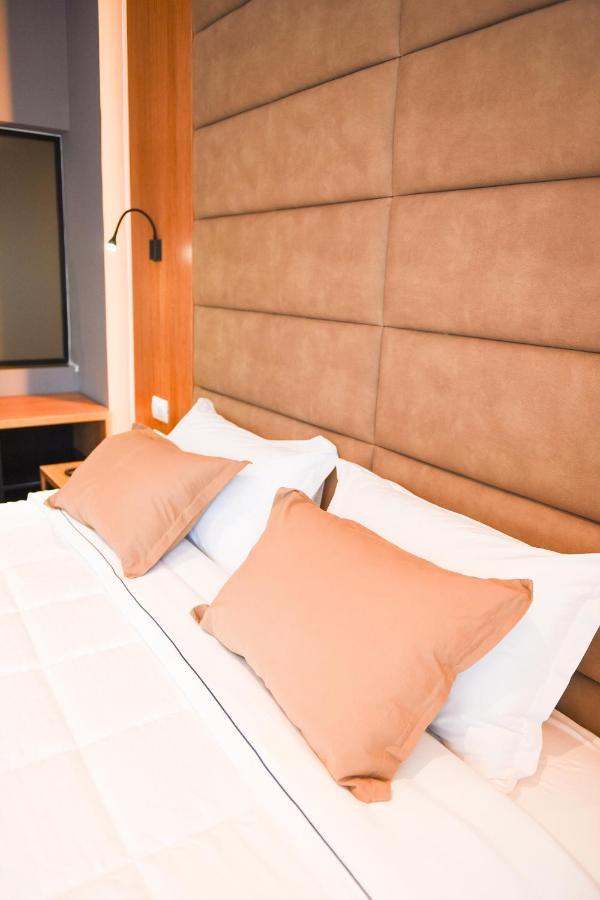Olivia'S Hill Resort Kryemëdhej Екстериор снимка