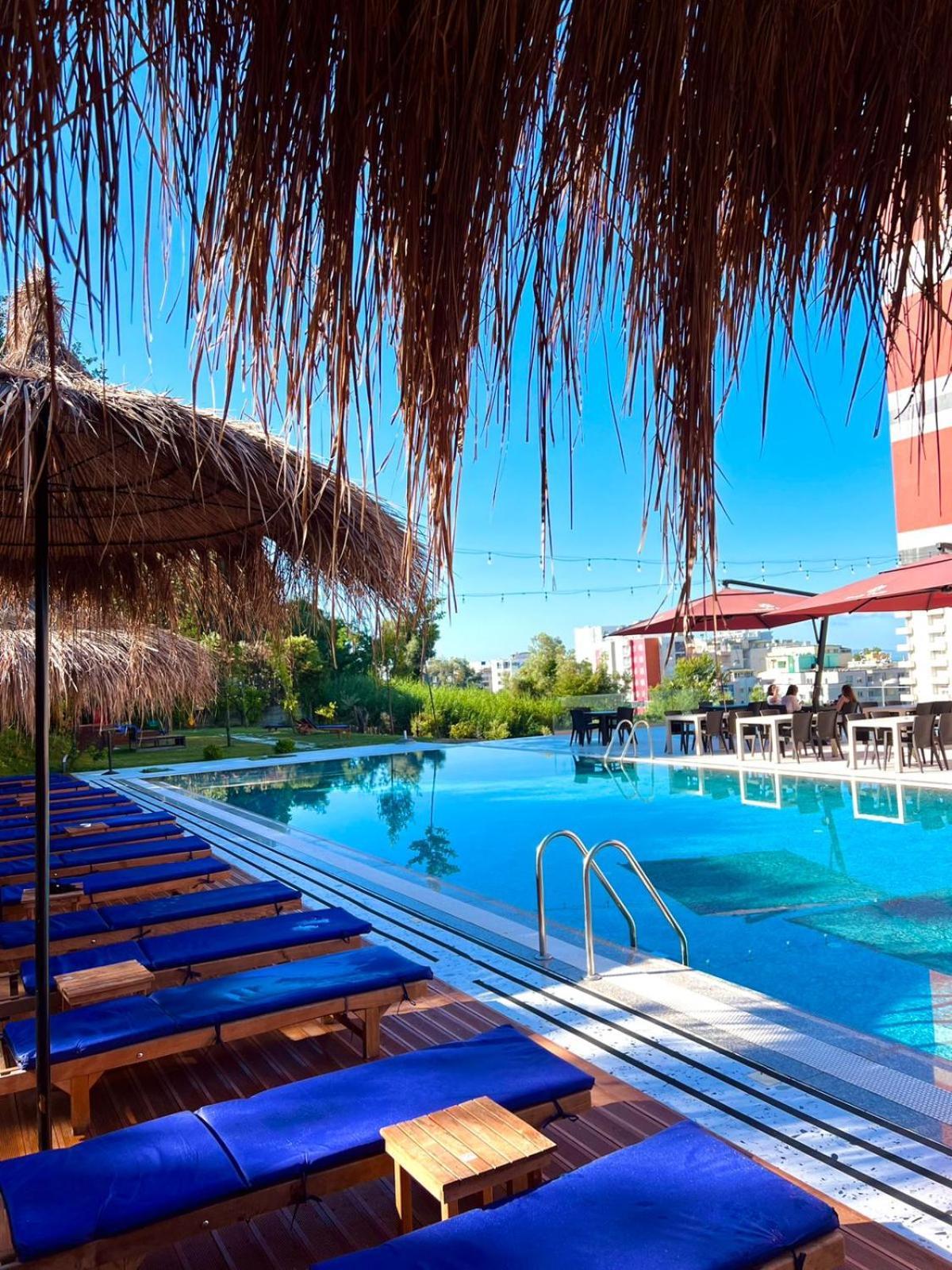 Olivia'S Hill Resort Kryemëdhej Екстериор снимка