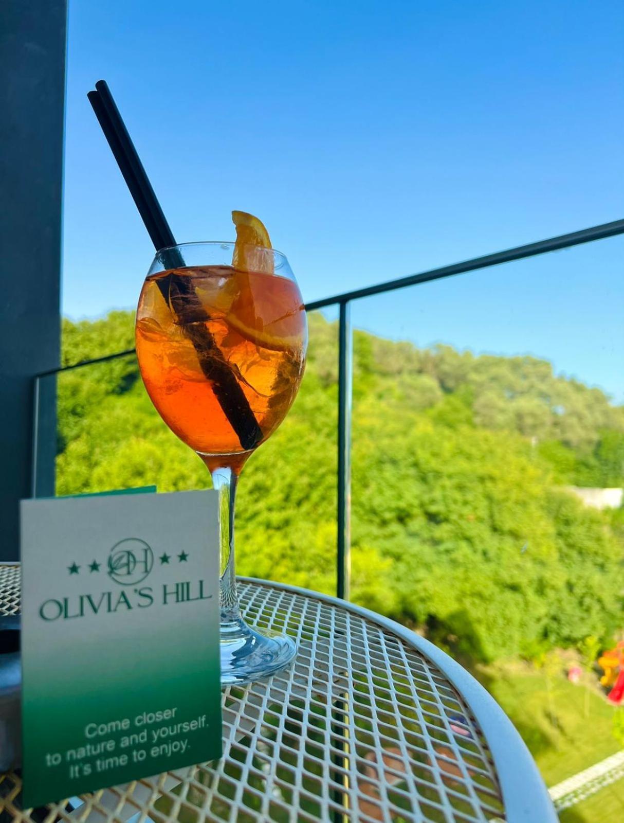 Olivia'S Hill Resort Kryemëdhej Екстериор снимка