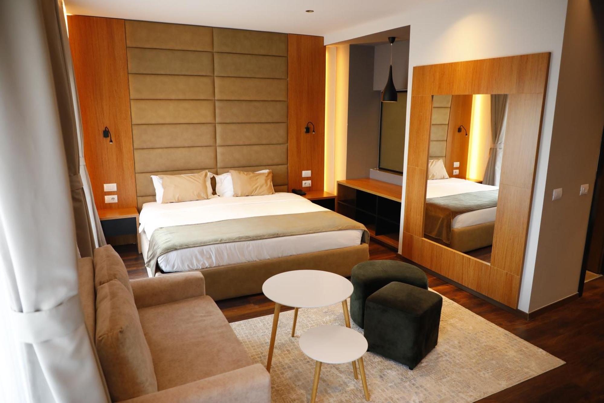 Olivia'S Hill Resort Kryemëdhej Екстериор снимка