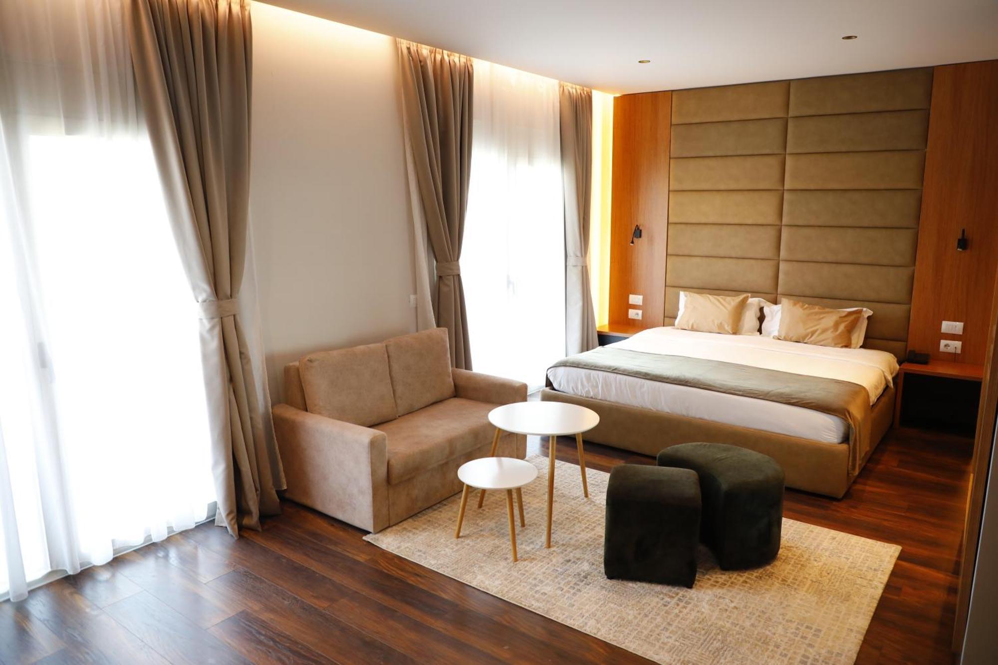 Olivia'S Hill Resort Kryemëdhej Екстериор снимка