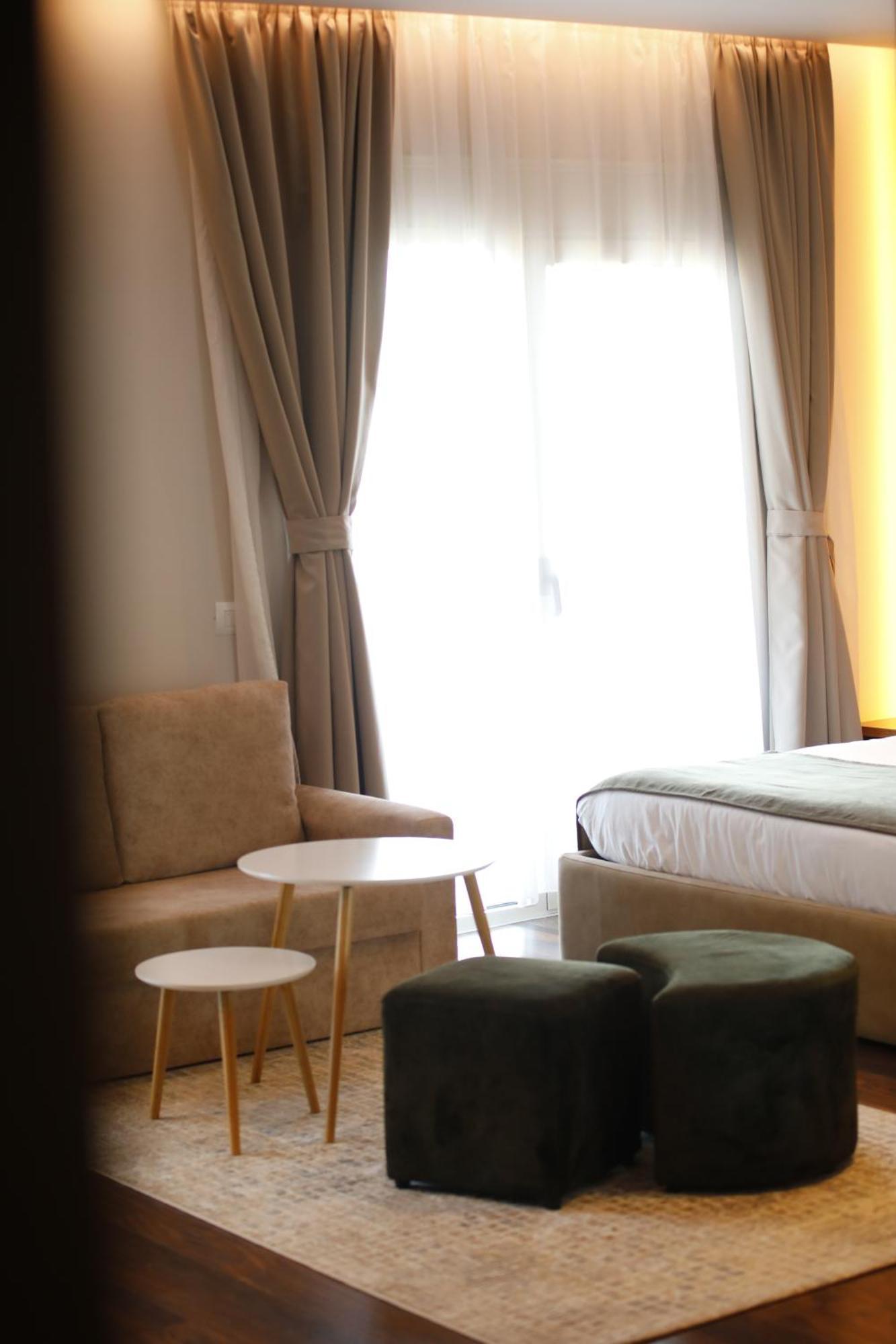 Olivia'S Hill Resort Kryemëdhej Екстериор снимка